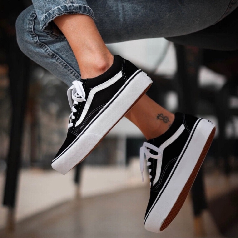 Classic Black Vans Size 8 Women’s